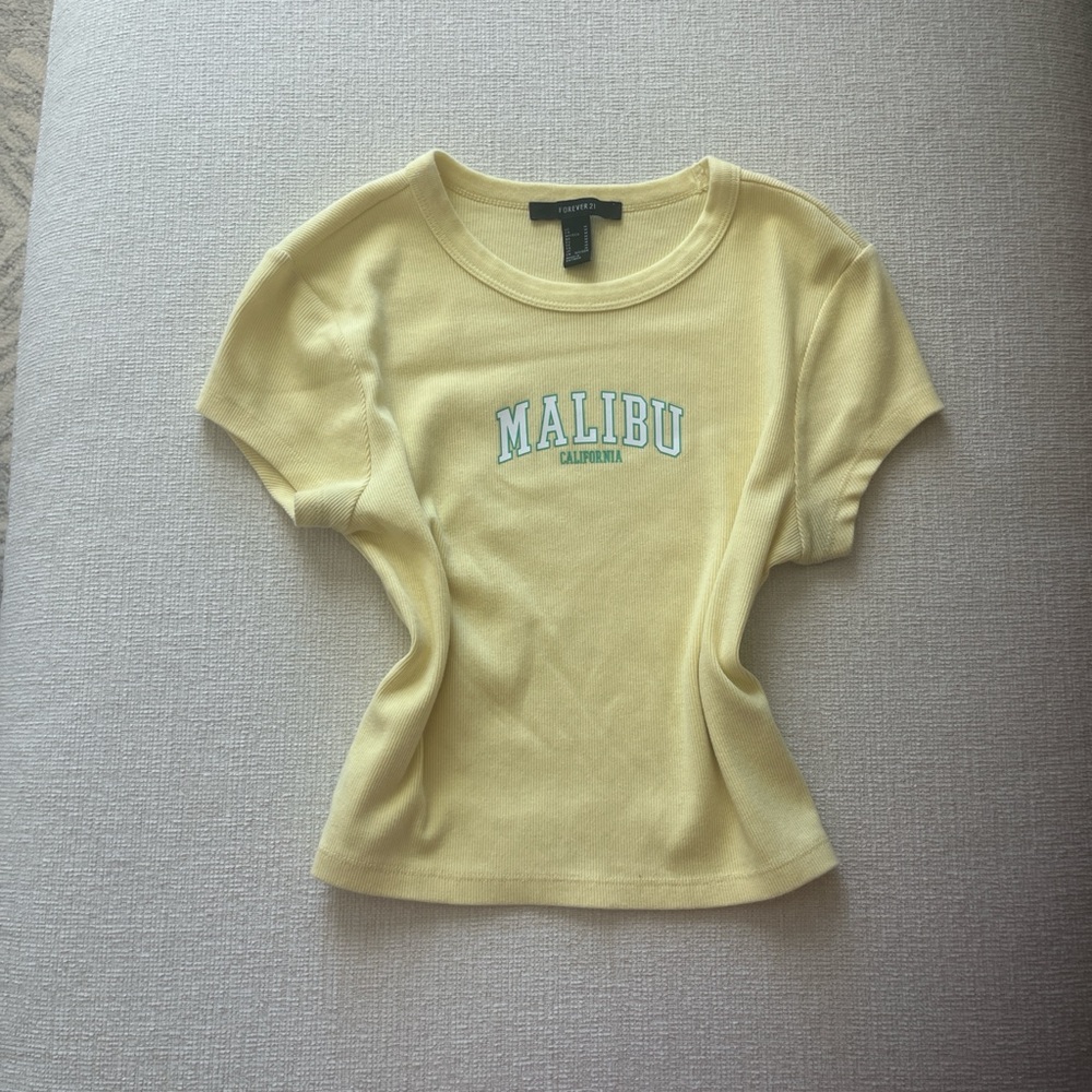 pastel yellow tee